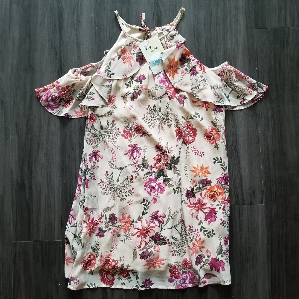 NWT ♡ LILY STAR Floral Print Halter Flutter Dress